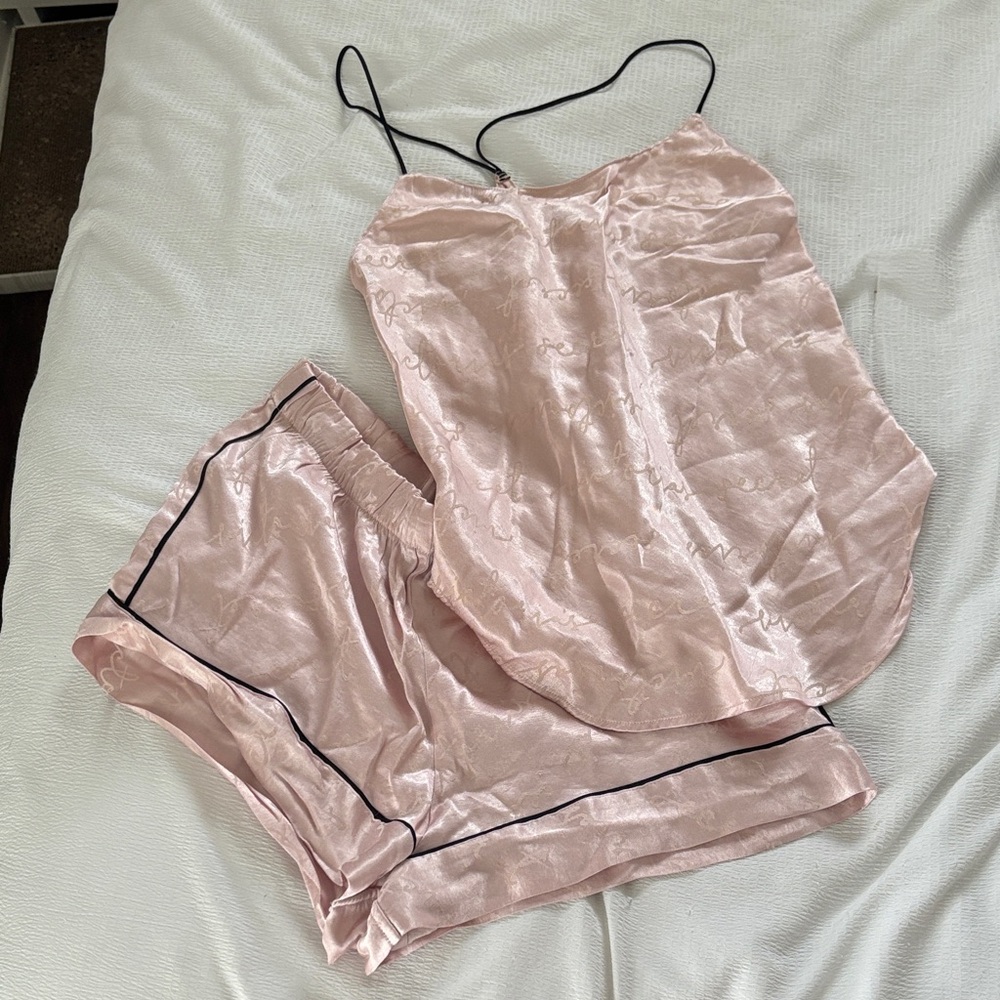 XS Victoria’s Secret pink sleepwear set